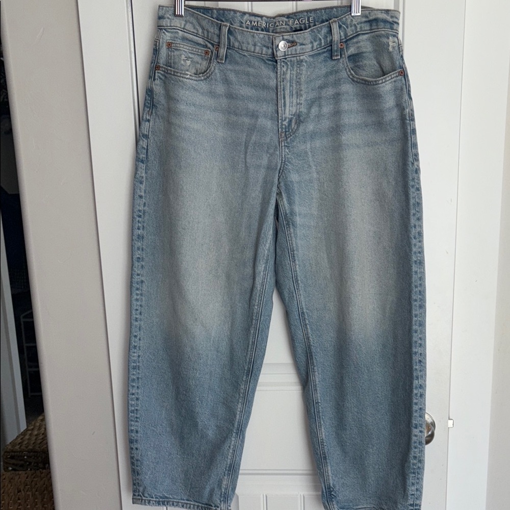 American Eagle Barrel Jeans women’s 8 regular (oversized)